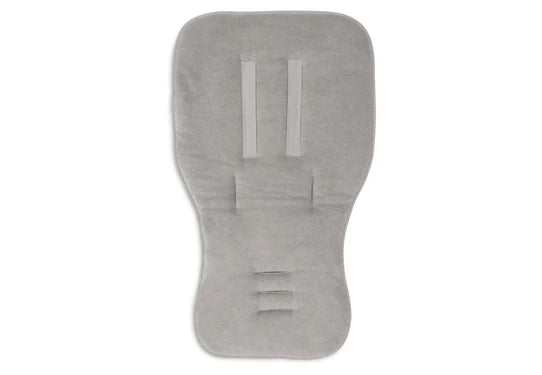 Frottee Buggy Sitzauflage in Storm Grey – ein praktisches Accessoire für unterwegs.