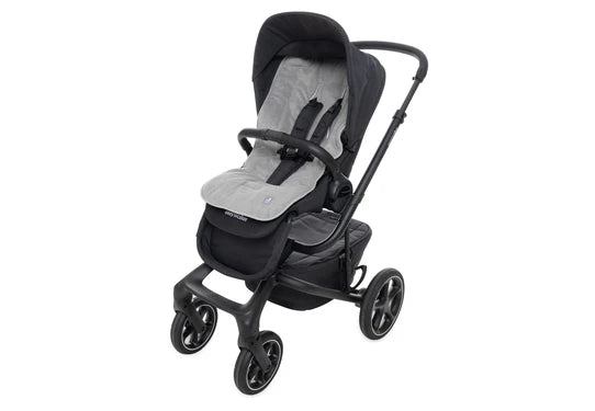 Weiche Frottee-Sitzauflage in Storm Grey für den Buggy, bietet Ihrem Baby extra Komfort bei jedem Ausflug.