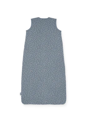 Der Schlafsack in Spickle Grey bietet deinem Baby optimale Bewegungsfreiheit und Komfort während der Nacht – ideal für Neugeborene und Babys bis 70 cm.