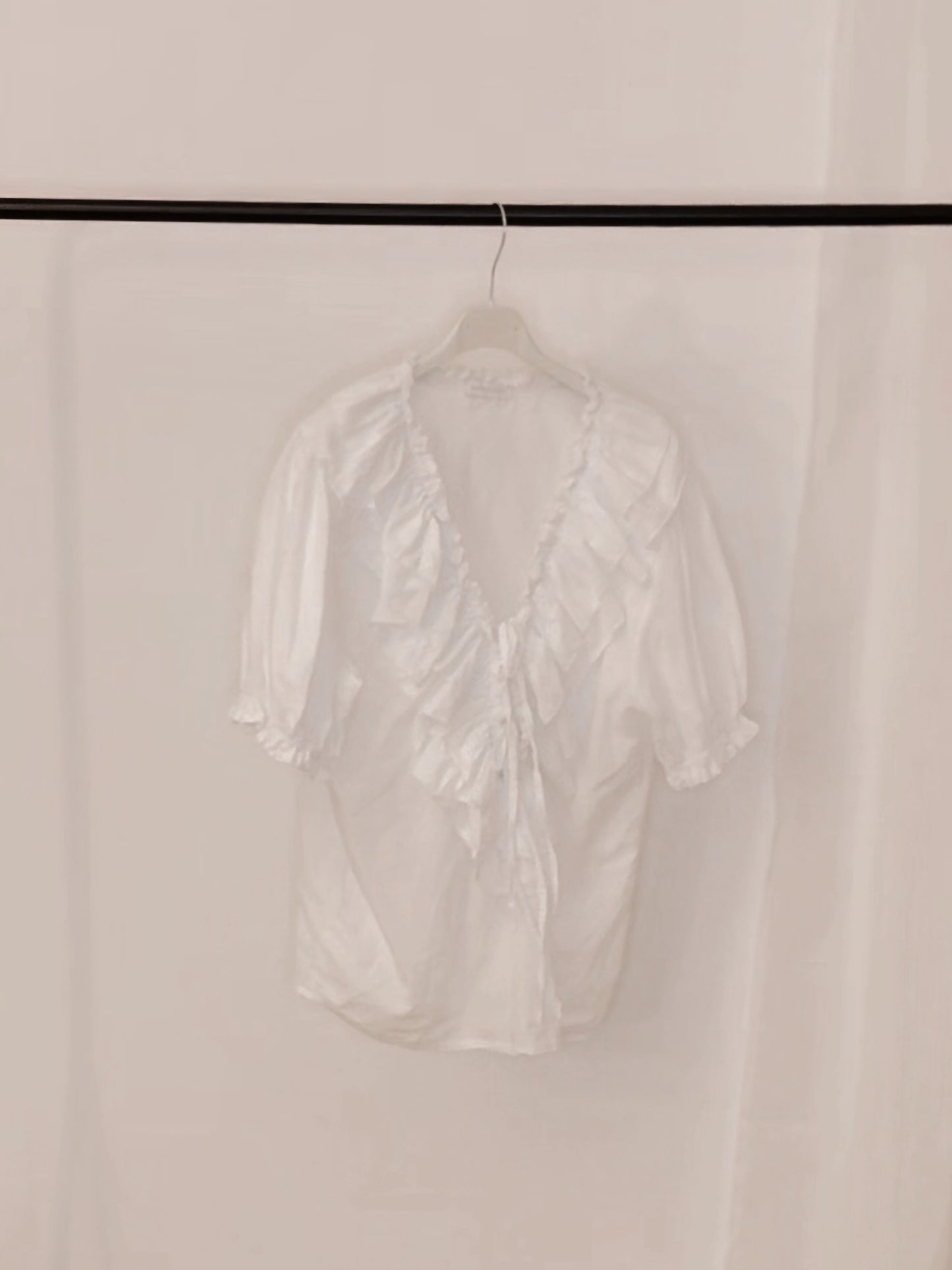 Rüschenbluse aus Baumwolle mit Bindeband