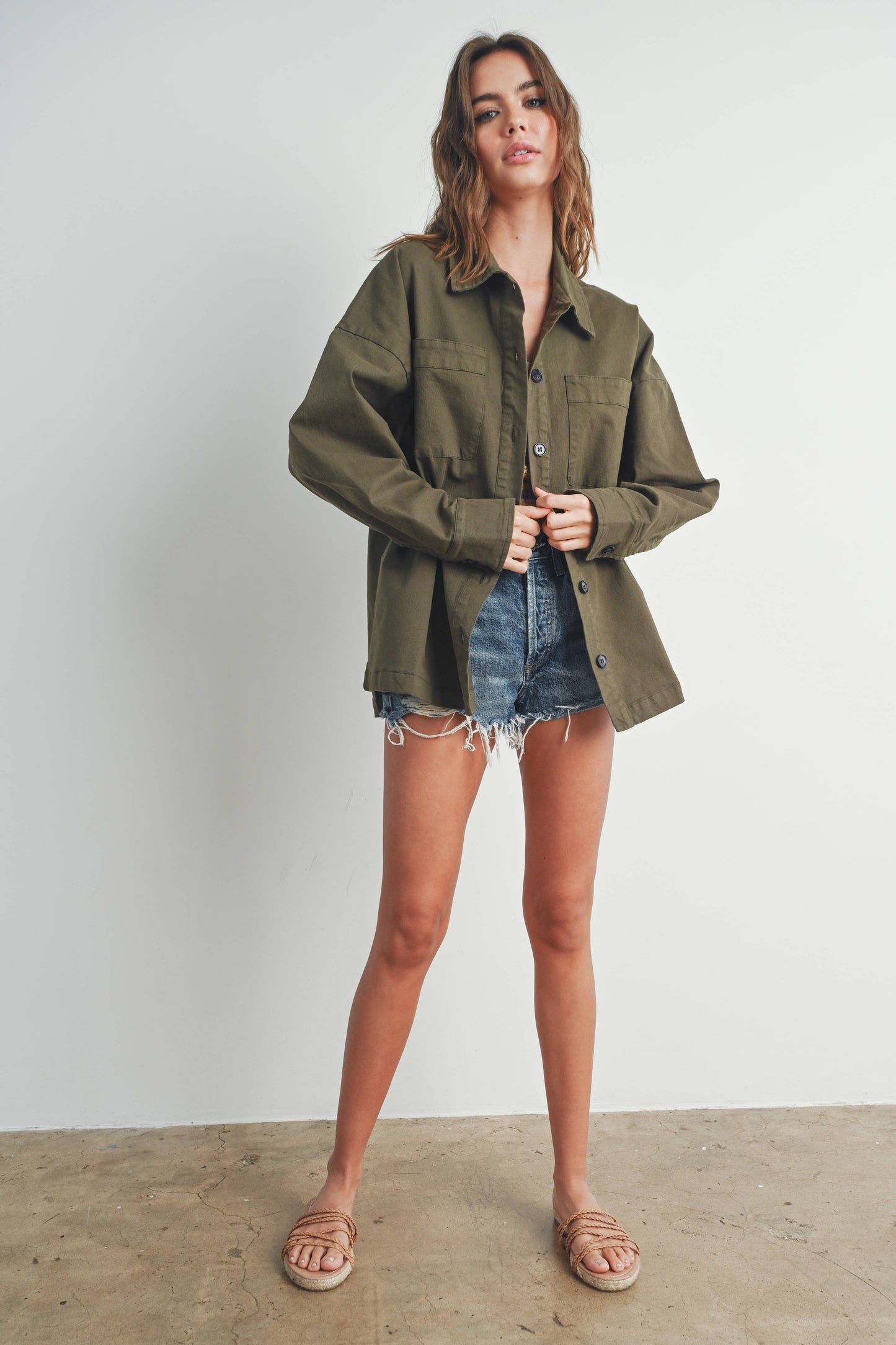 Khakifarbene Hemdjacke mit Taillenzug - Elli by Lena & Lisa