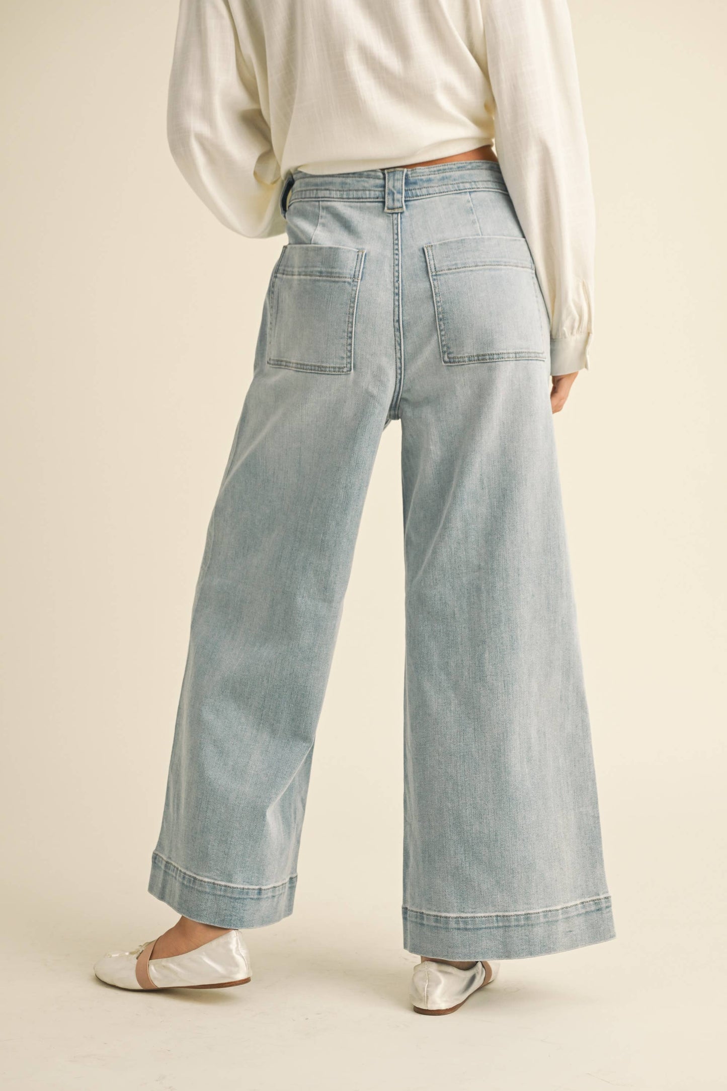 Wide-Leg-Jeans mit Schleife
