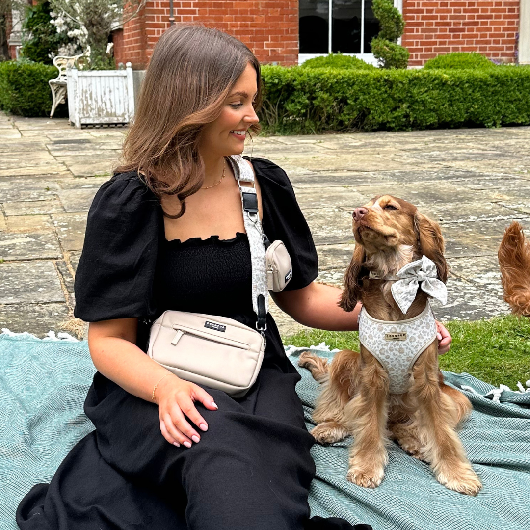 Garden Meadow Luxe Bag Strap - der ideale Begleiter für deinen Hundebesuch