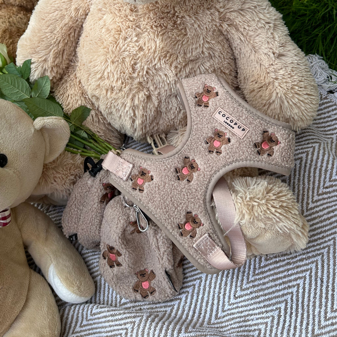 "Theo Teddy" Hundegeschirr – ideal für Spaziergänge, das weiche Material sorgt für einen hohen Tragekomfort und ist schnell trocknend.