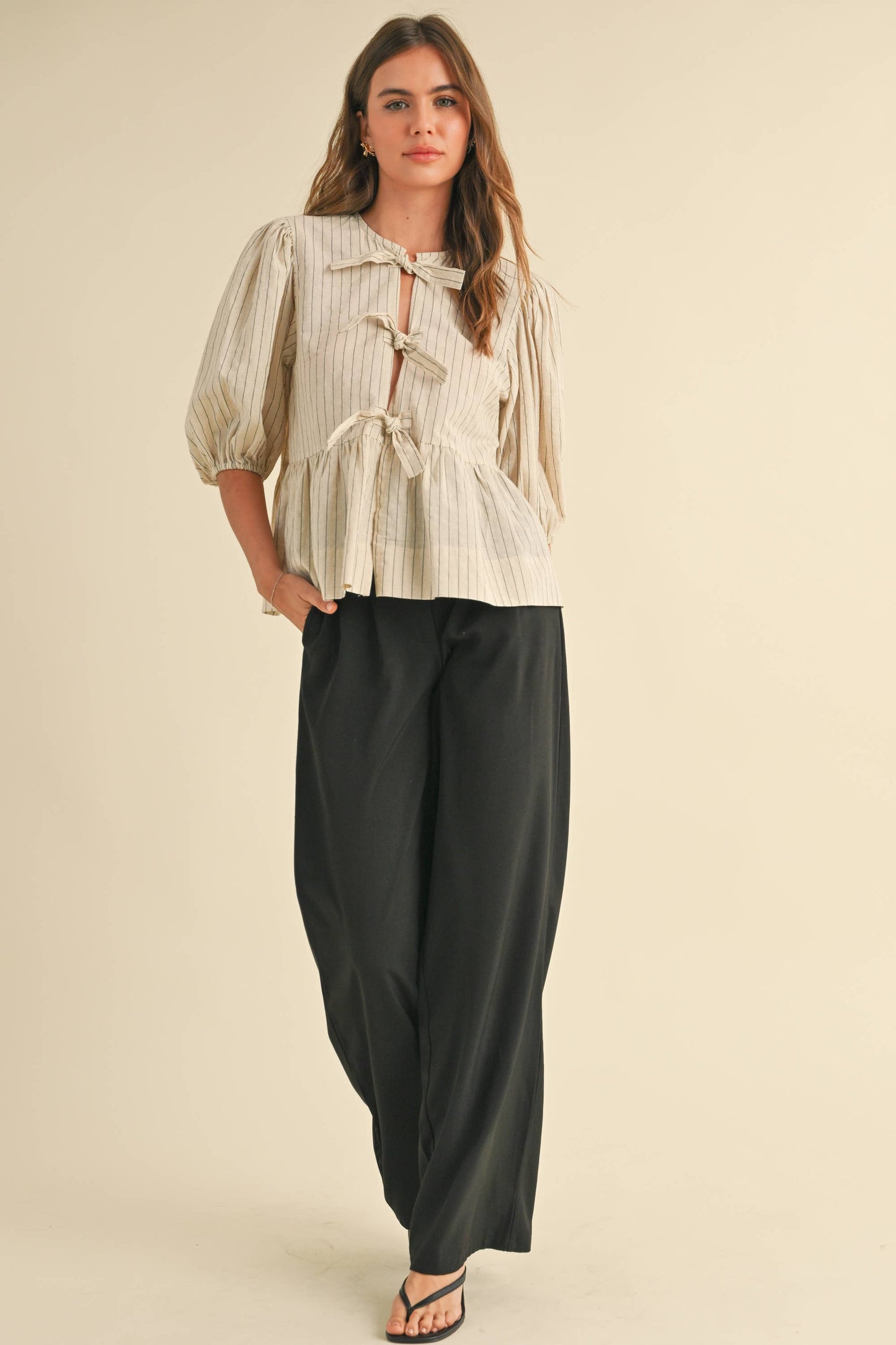 Gestreifte Bluse mit Schleifen