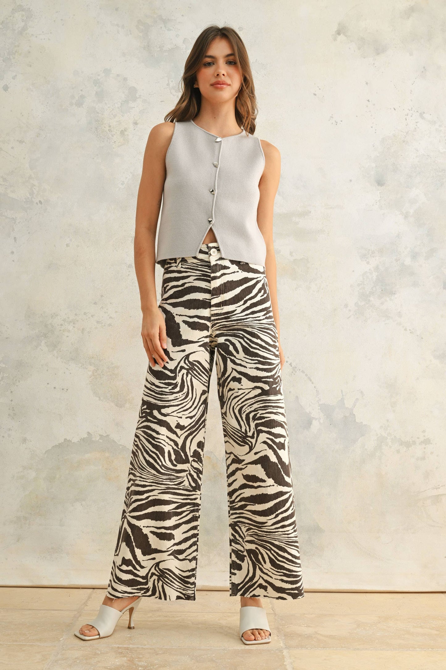 Stylische Wide-Leg-Jeans mit Zebra-Print – für einen modernen Look mit viel Komfort.