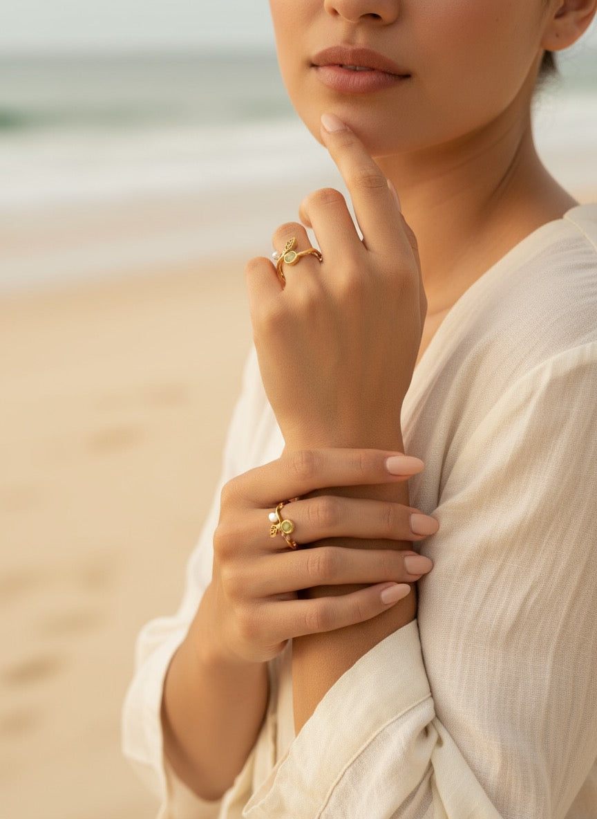 Golden Leaf Harmony Ring