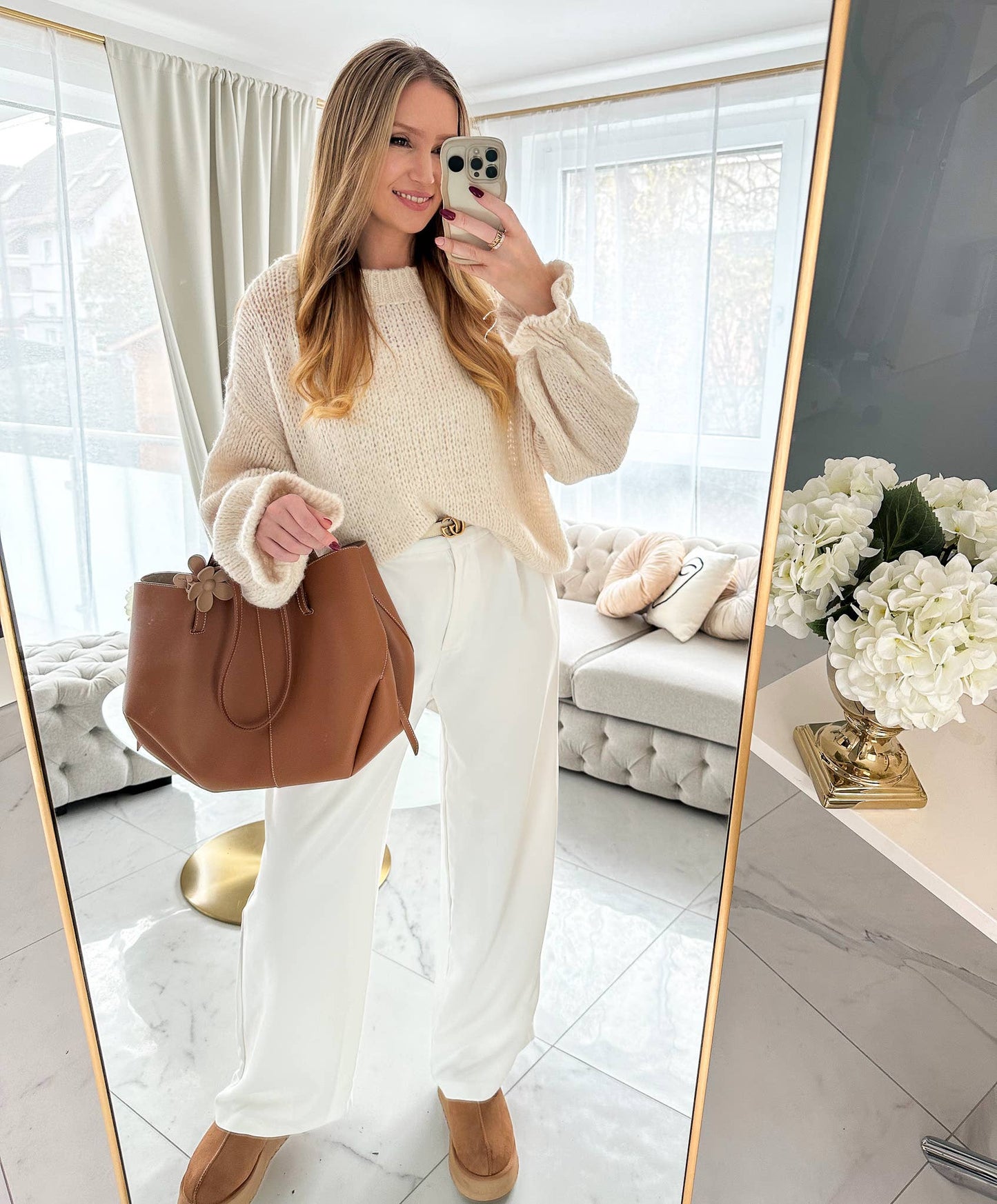 Lässiger Oversized-Strickpullover mit Trompetenärmeln