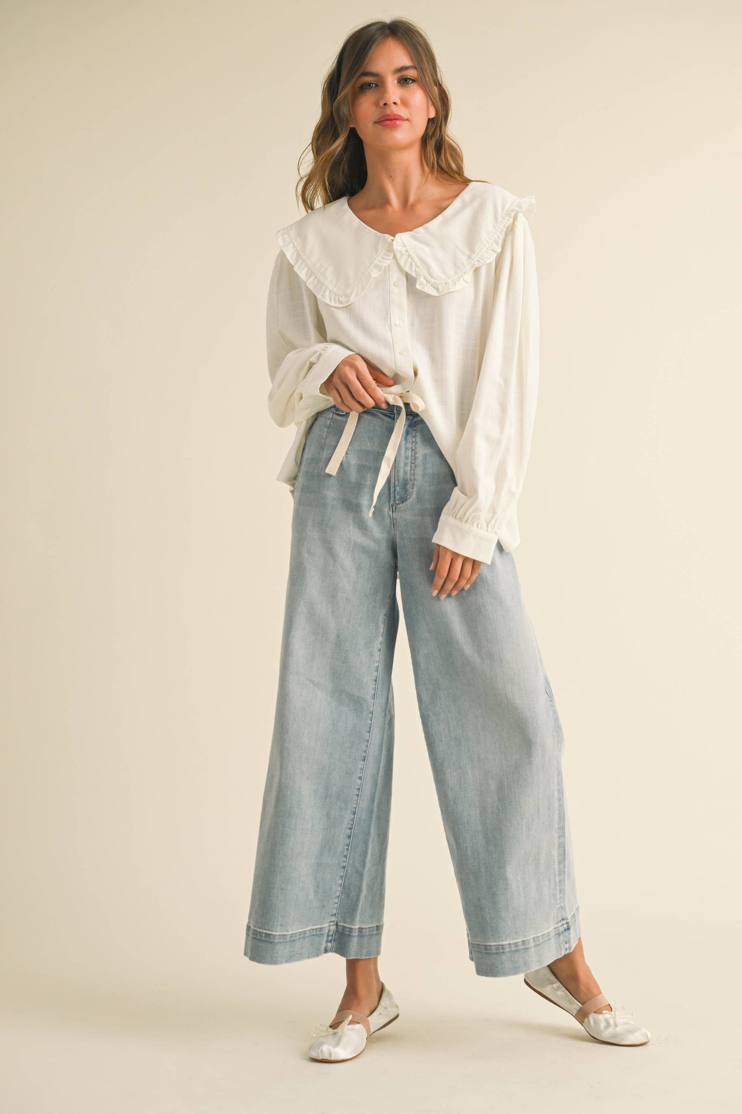 Wide-Leg-Jeans mit Schleife
