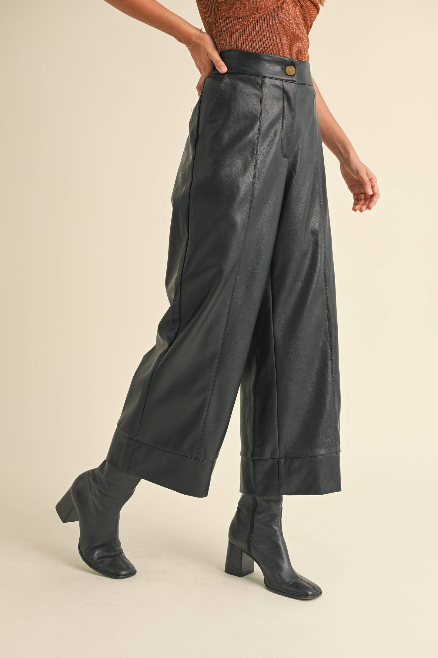 Vegane Leder Culotte in Schwarz