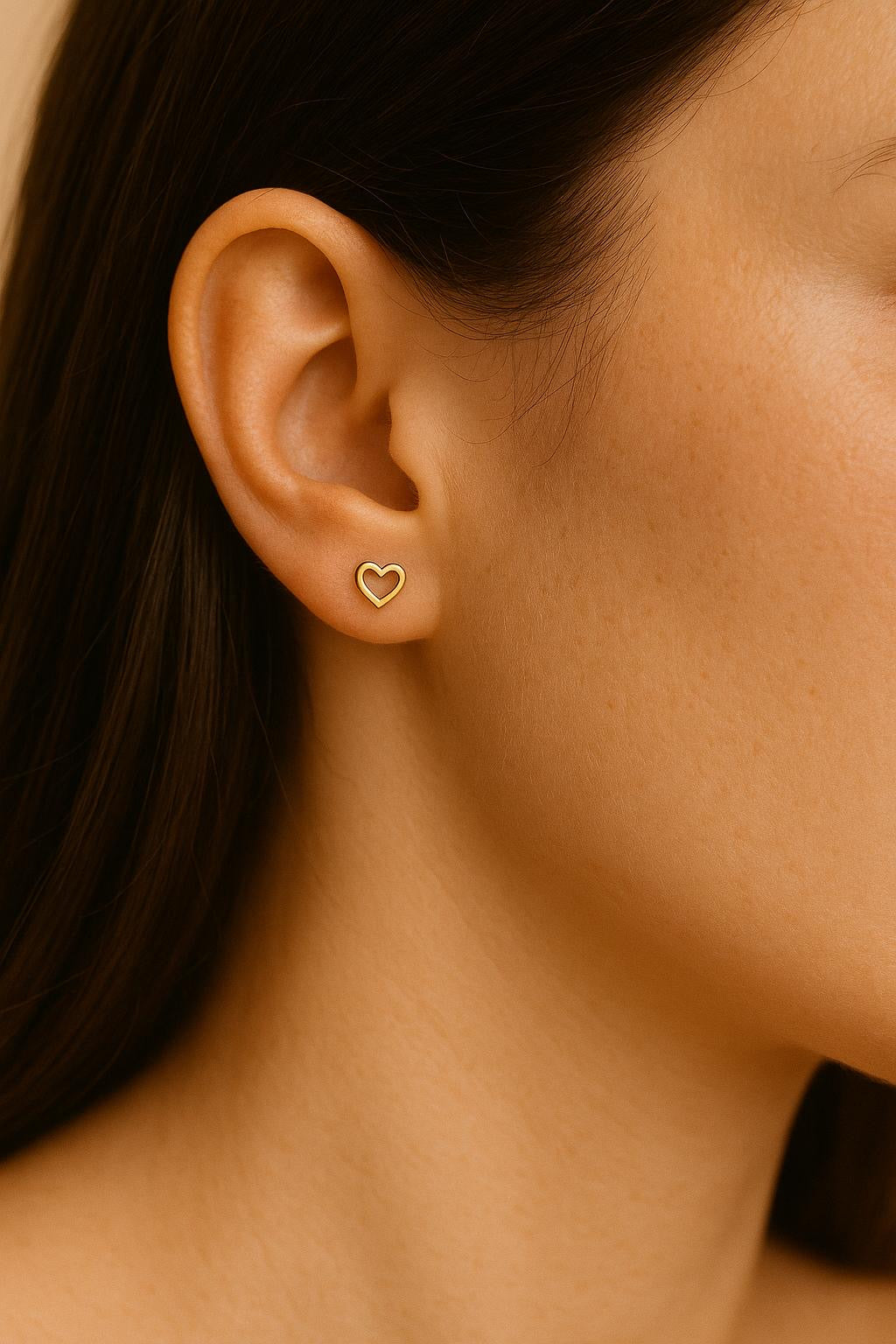 Herz Ohrstecker Gold – Minimalistische Ohrringe in Herzform