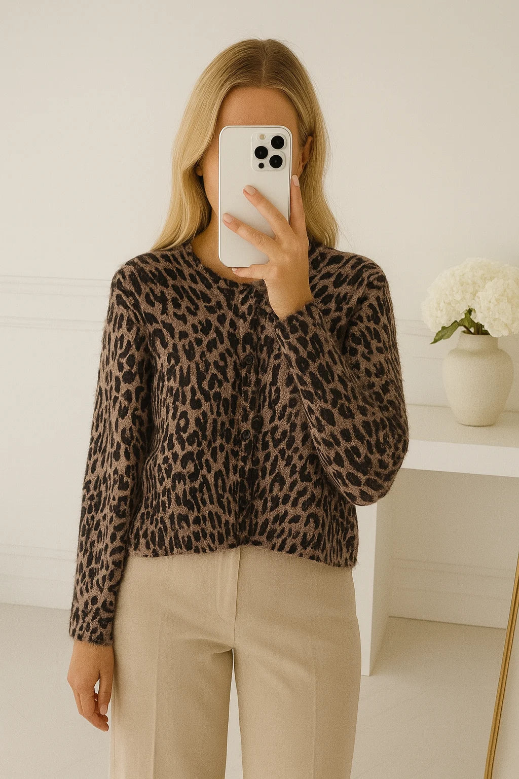 Flauschige Strickjacke im Leopardenmuster - Elli by Lena & Lisa