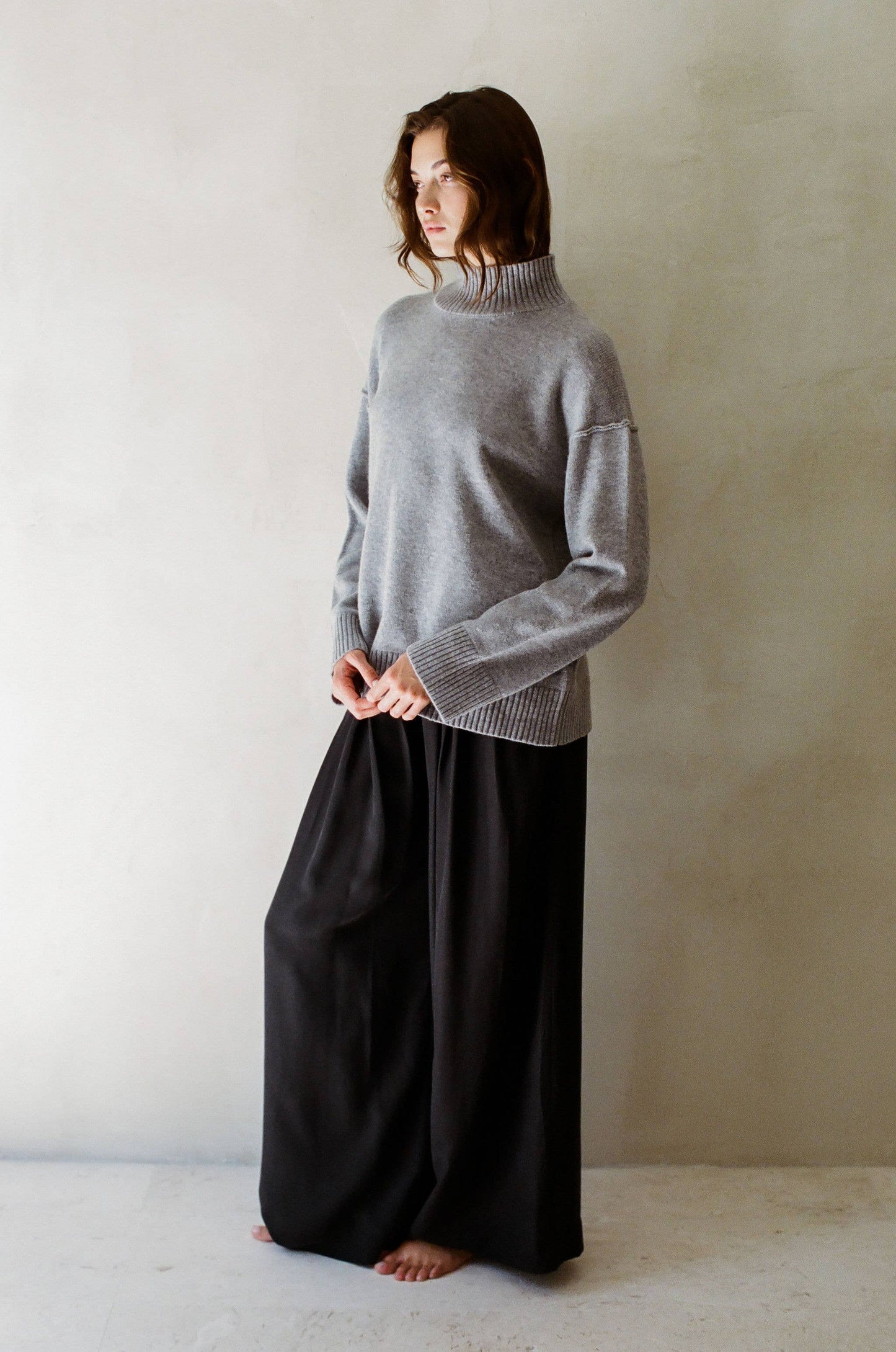 Zeitloser Oversize Strickpullover in Grau