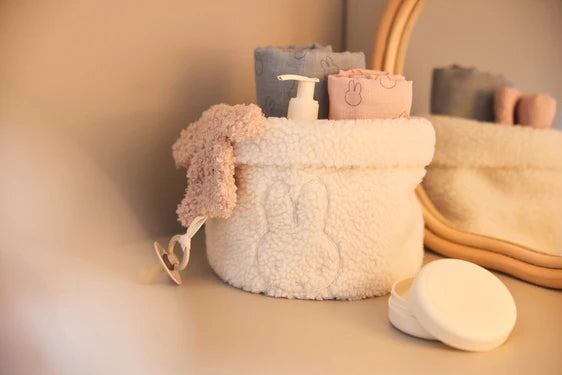 Süßes Baby-Aufbewahrungskörbchen mit Miffy-Design