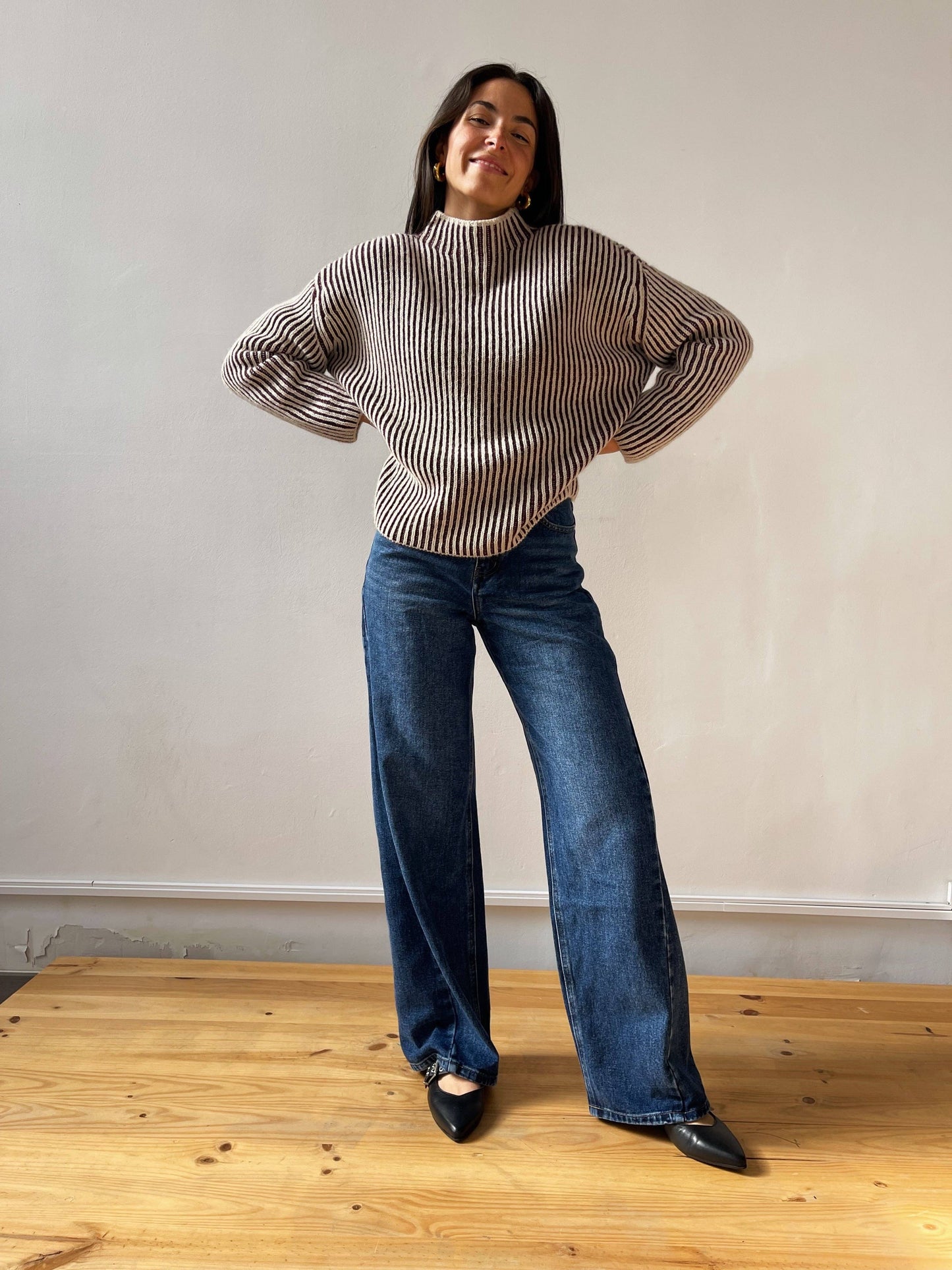 Grobstrick-Pullover mit Farbkontrast in Creme-Burgunder
