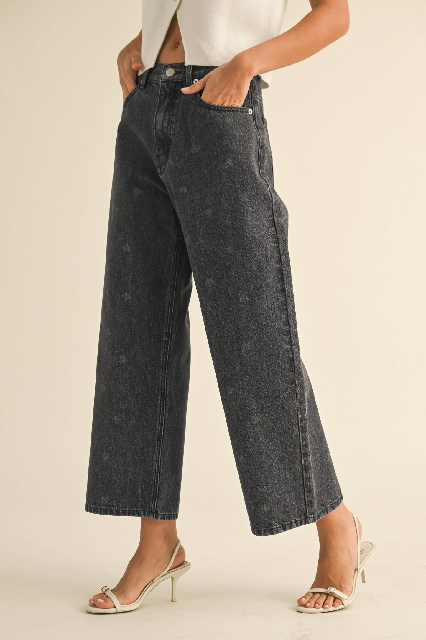 Wide-Leg-Jeans mit Herzmuster