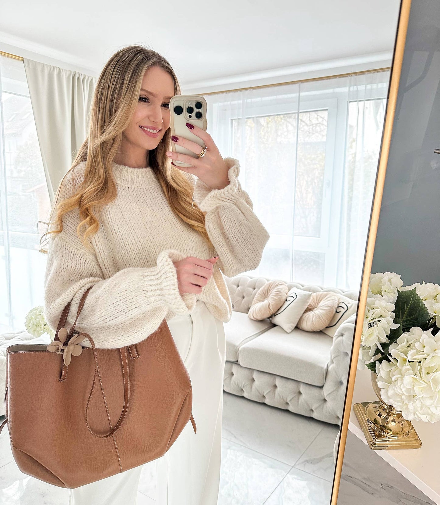 Lässiger Oversized-Strickpullover mit Trompetenärmeln
