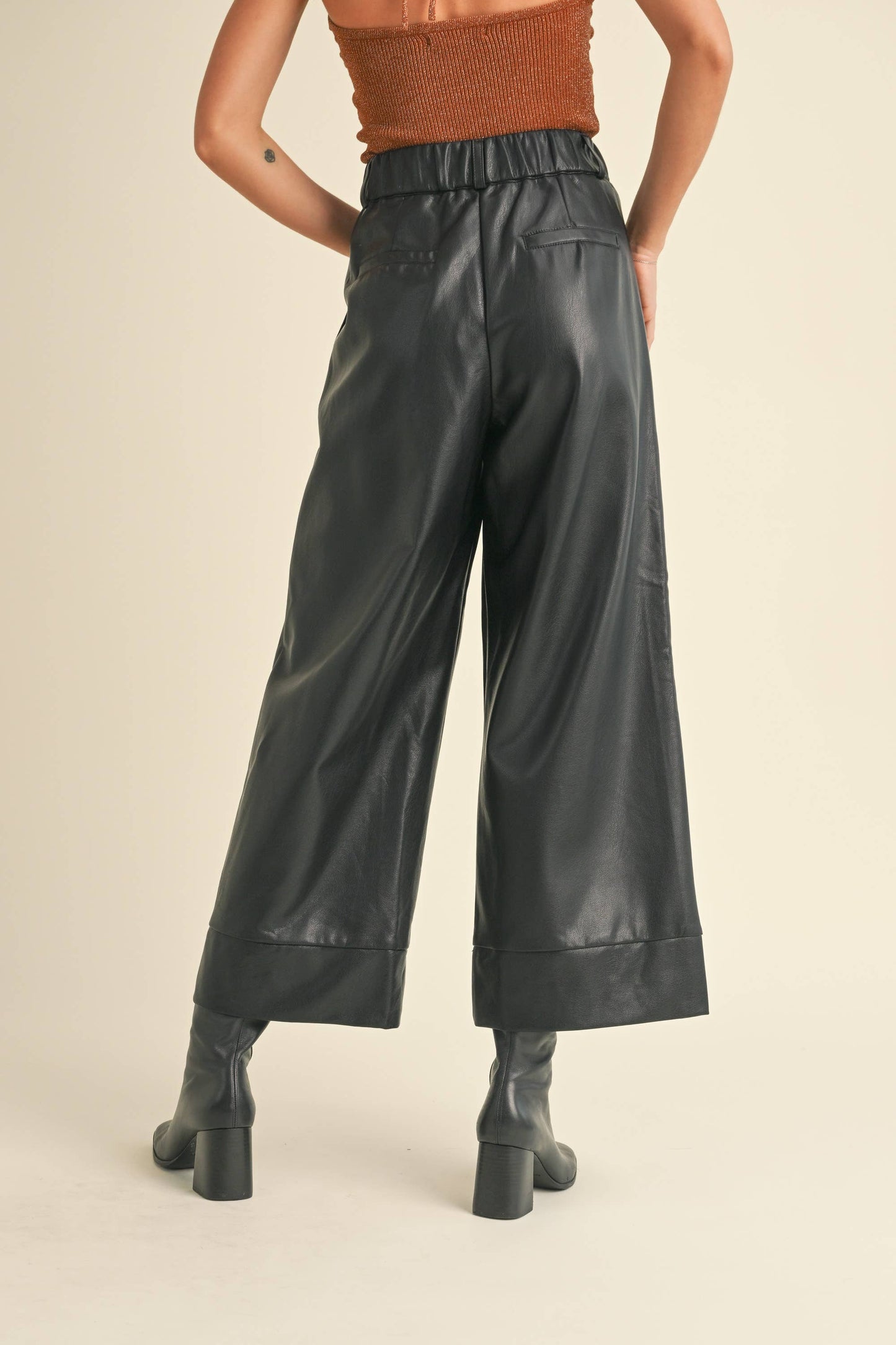 Vegane Leder Culotte in Schwarz