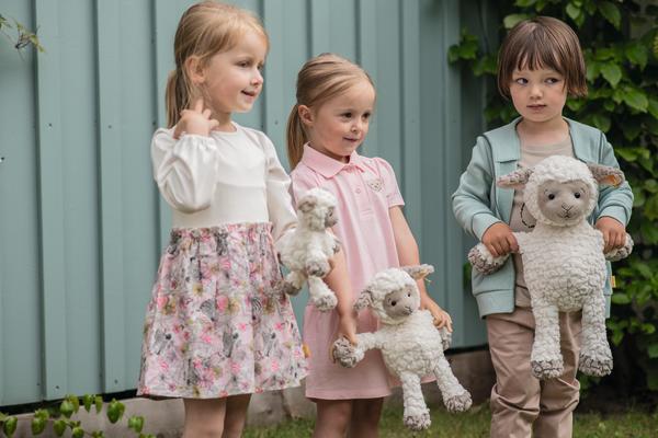 Steiff Lita Lamm – Mit weichem Fell und zartem Charme ein perfektes Geschenk für jedes Alter.