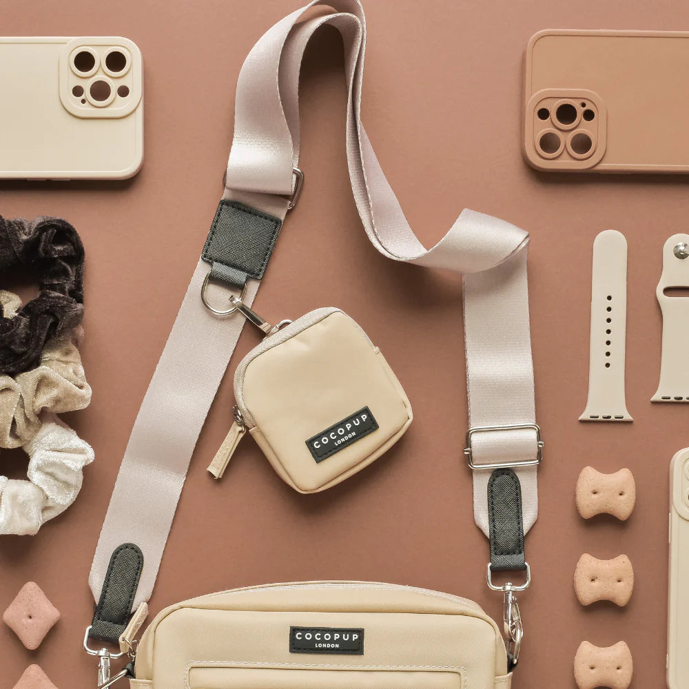 Praktischer und robuster Bag Strap aus Nylon – perfekt für lange Spaziergänge mit deinem Hund.