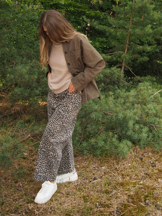 Herbstmode und Trends 2025: Strickpullover im Fokus - Elli by Lena & Lisa