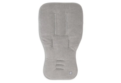 Buggy-Sitzpolster aus Frottee in Storm Grey für zusätzlichen Komfort und Hygiene.