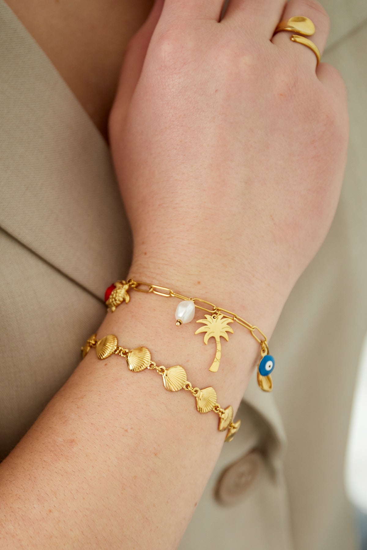 Sommerliches Muschel-Armband aus Edelstahl