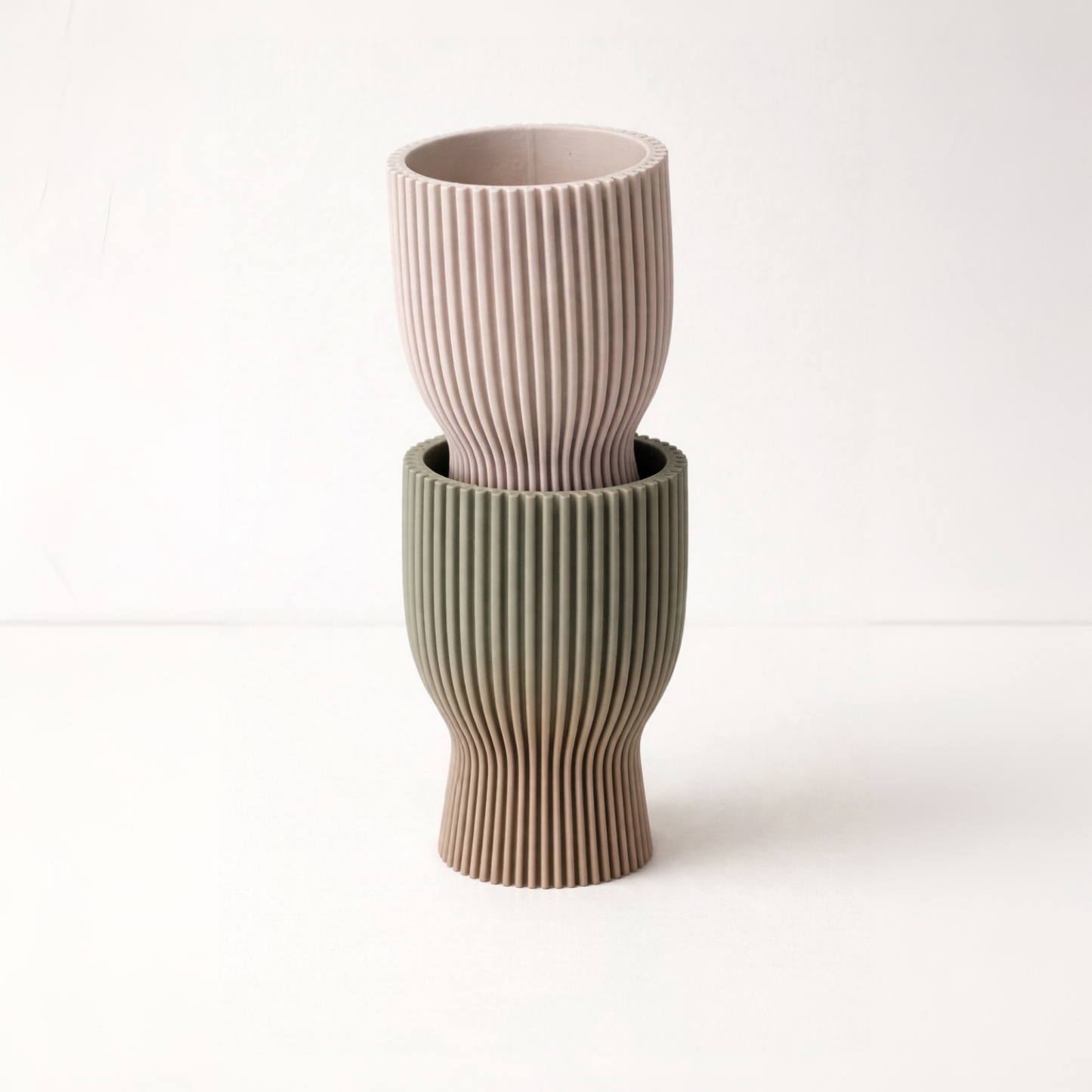 Minimalistischer Eierbecher mit Rillenstruktur – Skandi Design