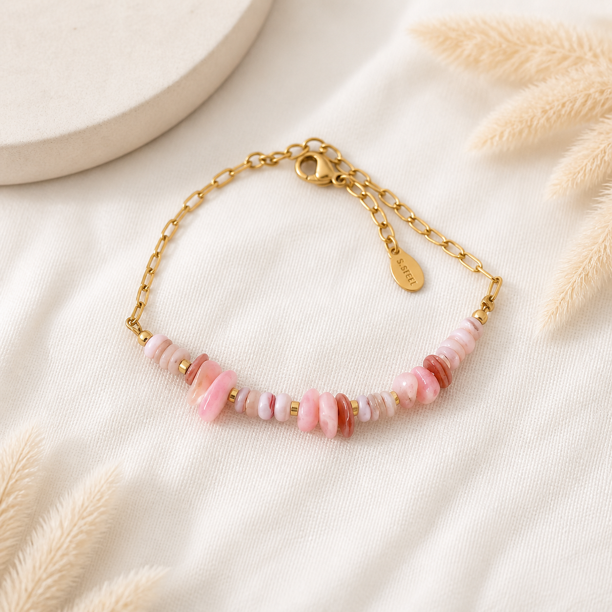 Zartes Perlenarmband in Rosé & Rosa mit Naturstein-Look