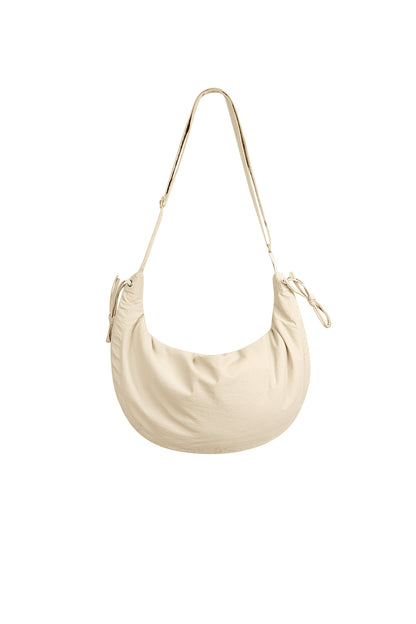 Modische Pillow Bag in Beige