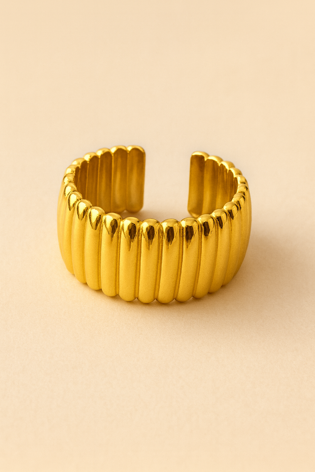 Ribbed Glow Ring