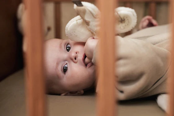 Jollein Speendoekje für Babys, ideal zum Schnullerbefestigen und Kuscheln.