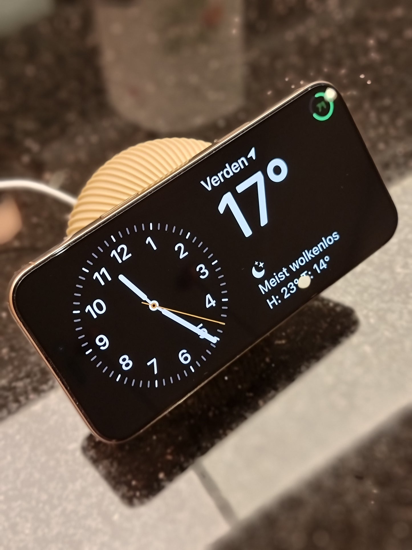 Apple MagSafe Ladestation mit Standby-Funktion - Elli by Lena & Lisa