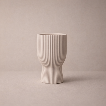 Minimalistischer Eierbecher mit Rillenstruktur – Skandi Design