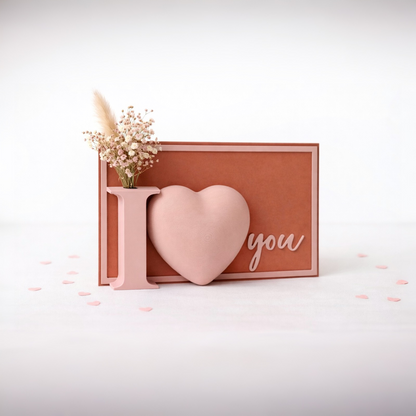 Selbststehende 3D-Postkarte „I ❤️ You“ mit Mini-Vase