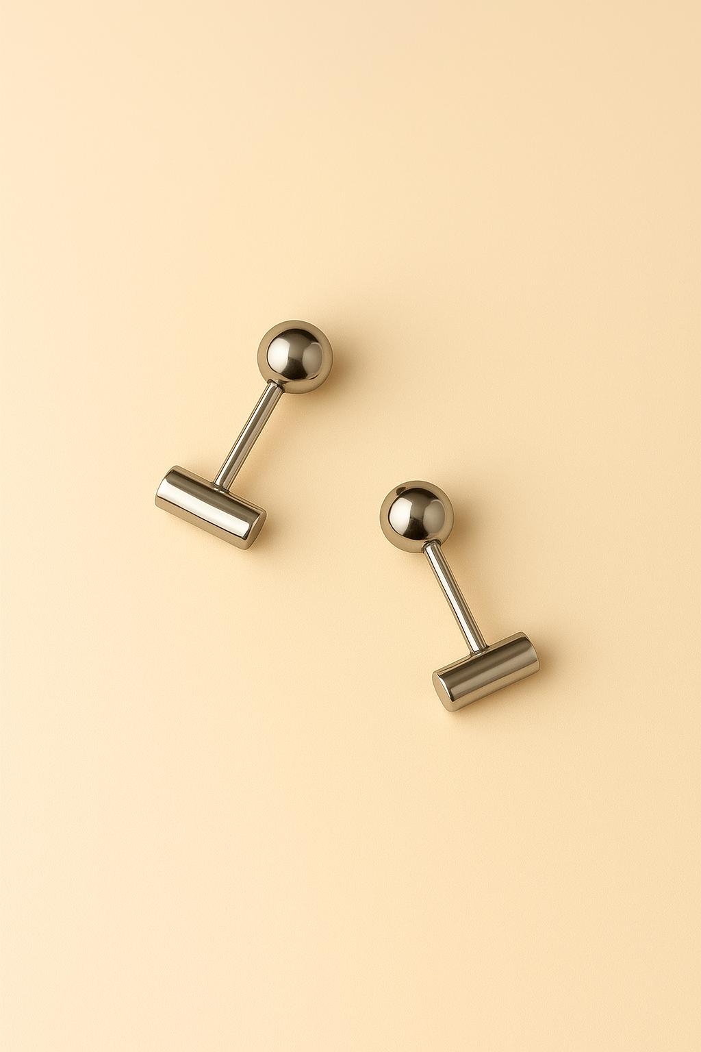 Süße Ohrstecker mit Kugel und kurzem Stab - beidseitig tragbar