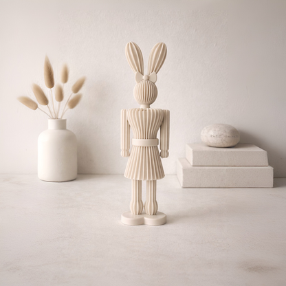 Lady Mümmel – süßes Häschen in Nussknacker-Optik