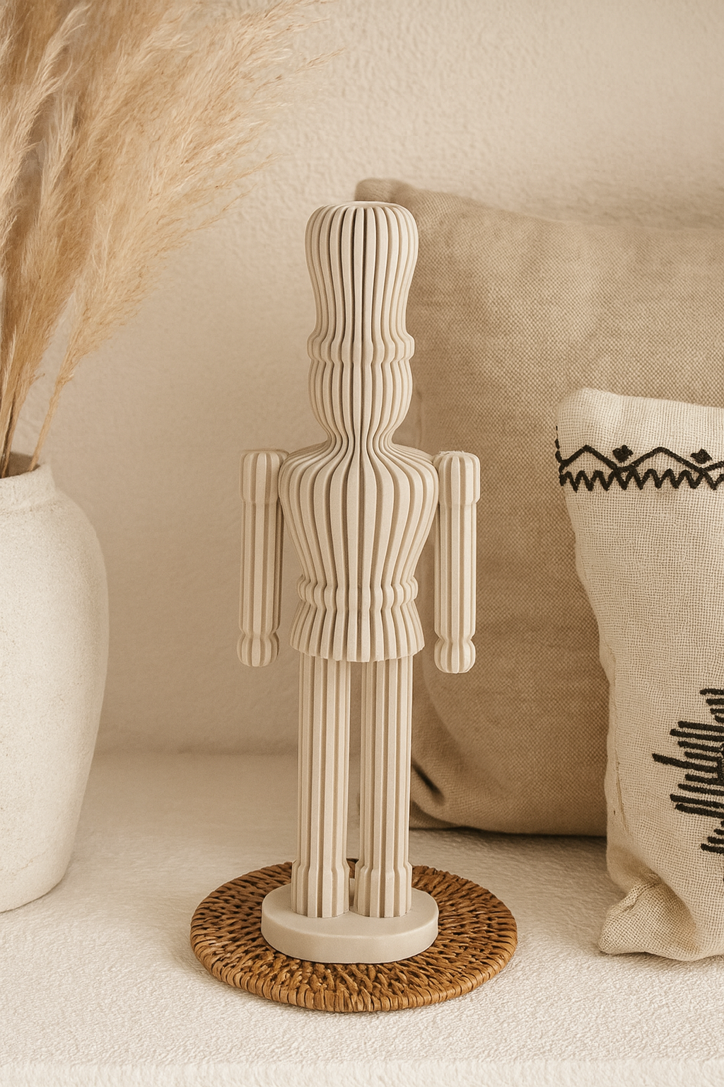 Moderner Nussknacker als Weihnachtsdekoration