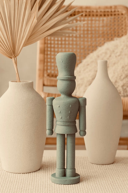 Moderner Nussknacker als Weihnachtsdekoration