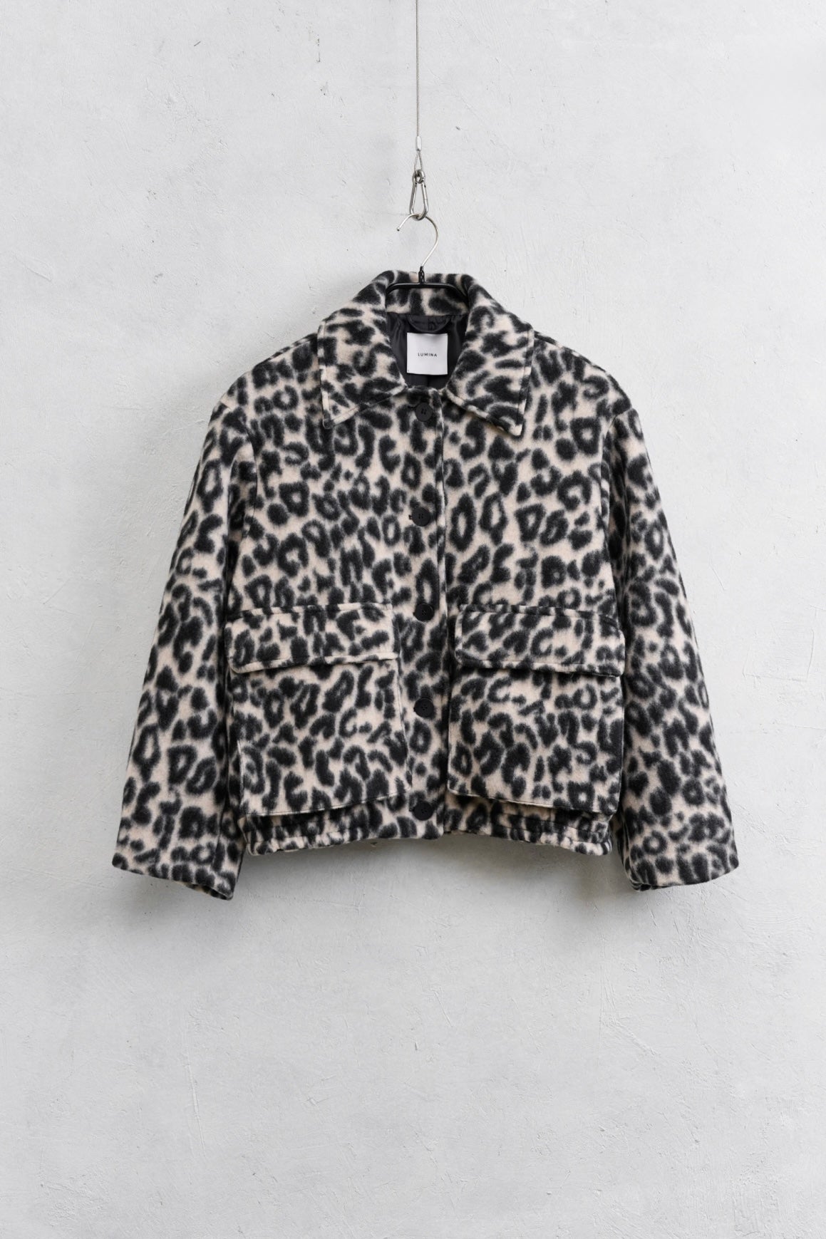 Kuschelige Übergangsjacke mit Leopardenmuster