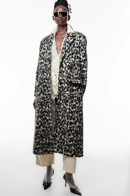 Langer Mantel im Leopardenmuster – Statement Piece für Herbst & Winter