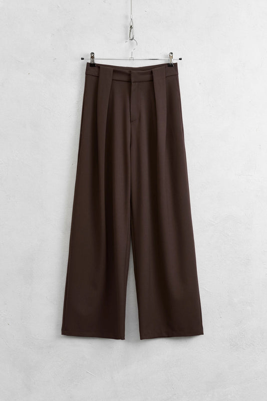 Dunkelbraune Palazzohose mit Falten und Taschen