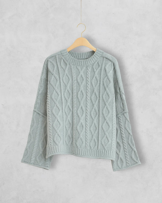 Grauer Strickpullover aus Baumwolle