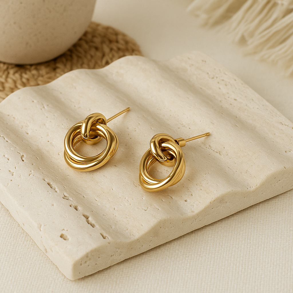 Ohrstecker im verschlungenen Design - Loop Studs