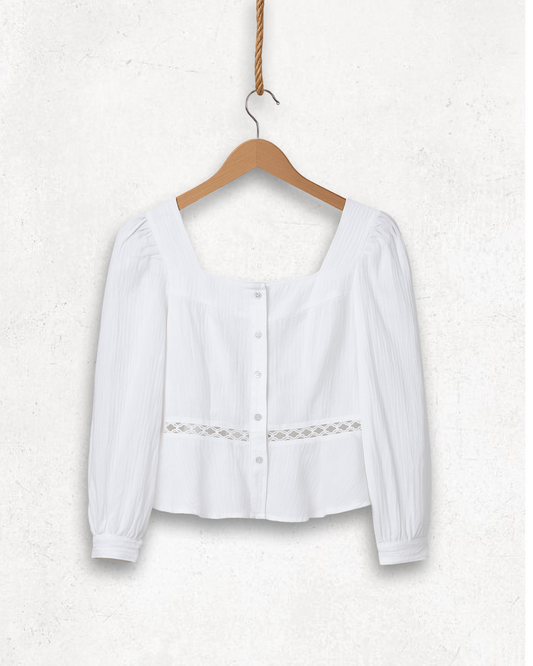 Weiße Boho-Bluse aus Baumwolle-Leinen-Mix mit Spitzenbesatz