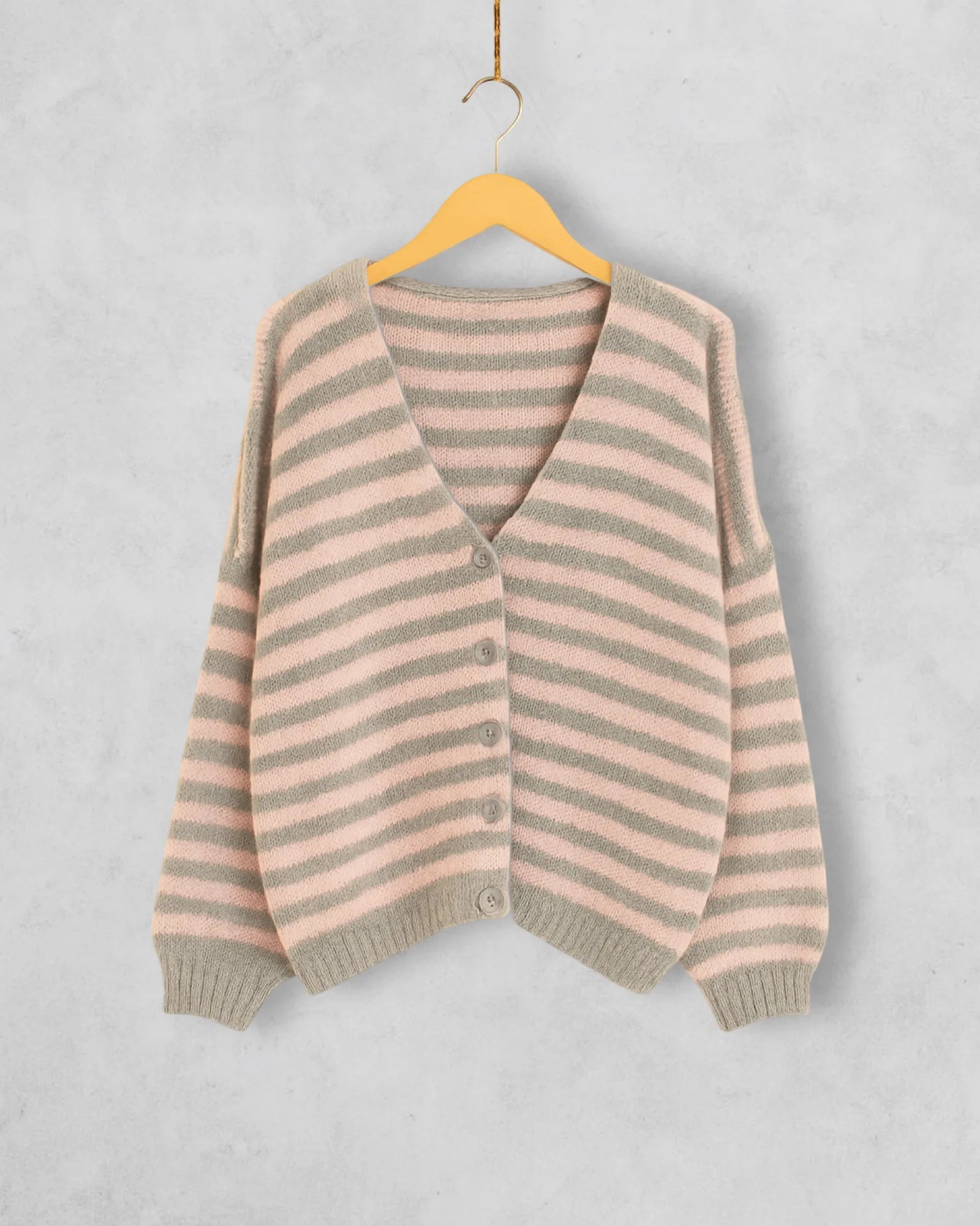 Gestreifte Strickjacke mit Knopfleiste - Elli by Lena & Lisa