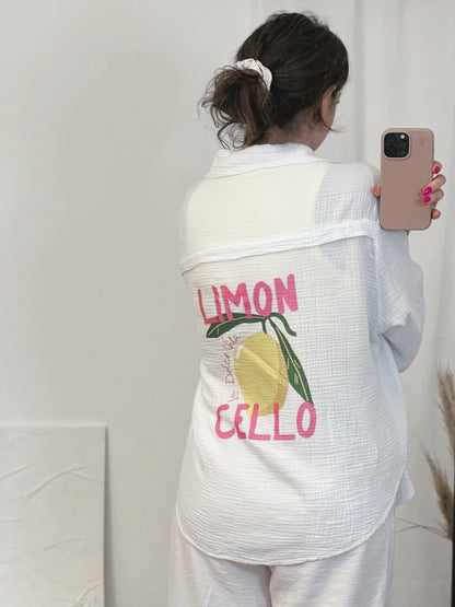 Baumwollbluse im Oversize-Schnitt mit buntem Zitronenmotiv