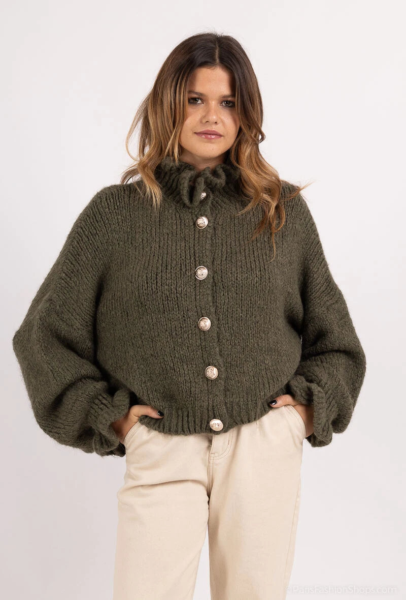Grüne Strickjacke aus Mohair mit Puffärmeln und Perlmuttknöpfen