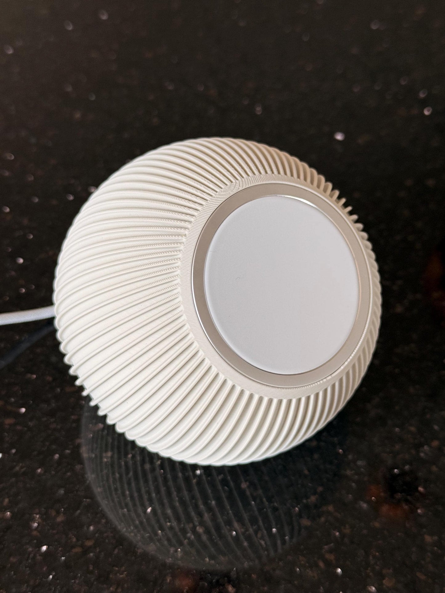 MagSafe Design Ladestation für iPhone - Stanby-Funktion nutzbar