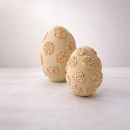 Deko Osterei mit Punkten in flauschiger Optik